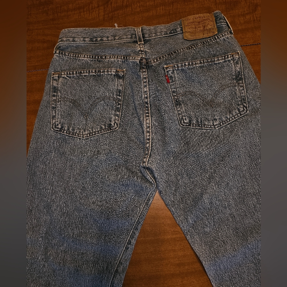 Levi’s 501 Button Fly Mens  100% Cotton Blue Jeans 34/30 Blank Red Tab